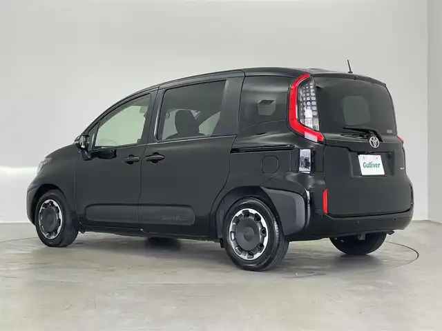 トヨタ シエンタ ハイブリッド Z 埼玉県 2024(令6)年 0.7万km ブラック 純正10.5型ディスプレイオーディオ　パノラミックビューモニター　両側パワースライドドア　トヨタセーフティセンス　レーサークルーズコントロール　ディスプレイ内蔵前後ドライブレコーダー　ETC２．０　リアサーキュレーター　ブラインドスポットモニタリング　前後クリアランスソナー　オートLEDヘッドライト　オートマチックハイビーム