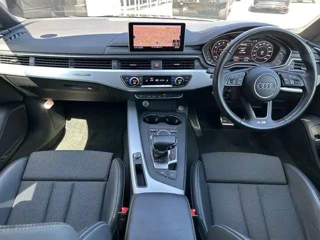 アウディ Ａ５ SB2．0TFSI Q スポーツ 道東・釧路十勝 2018(平30)年 2.8万km ミトスブラックメタリック アシスタンスパッケージ/Sラインパッケージ/アダプティブクルーズコントロール/ハーフレザー/シートヒーター(前席)/パワーシート(前席)/バーチャルコックピット/パワーバックドア/360°カメラ/ドライブレコーダー(前後)/純正メモリナビ/TV/BT/CD/パドルシフト/純正18インチAW/キセノンヘッドライト/オートライト/リアフォグライト/純正フロアマット/ETC