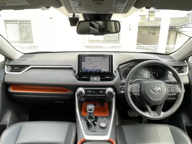トヨタ ＲＡＶ４ アドベンチャー 山口県 2020(令2)年 3.2万km アッシュグレーメタリック/アーバンカーキ 4WD/9型SDナビ フルセグTV CD DVD BT/バックカメラ/ビルトイン ETC/スマートキー 2個/19インチ アルミホイール/コーナーセンサー/黒レザーシート/パワーシート/衝突被害軽減ブレーキ/レーンアシスト/レーダークルーズコントロール/オートマチックハイビーム/LEDオートヘッドライト/フォグライト/ドラレコ/ステアリングリモコン/W サイド カーテン ニー エアバッグ/保証書 取説 ナビ取説/禁煙車