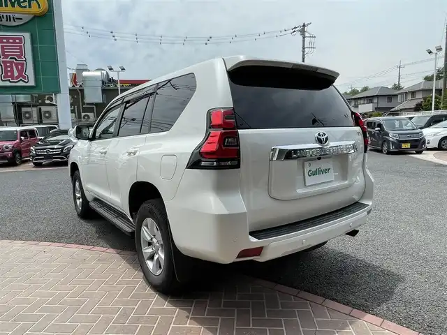 トヨタ ランドクルーザー プラド TX 埼玉県 2021(令3)年 4.8万km ホワイトパールクリスタルシャイン ワンオーナー/メモリナビ/フルセグテレビ/バックカメラ/ウィンカーミラー/クルーズコントロール/ドアバイザー/プッシュスタート/ETC/スペアキー