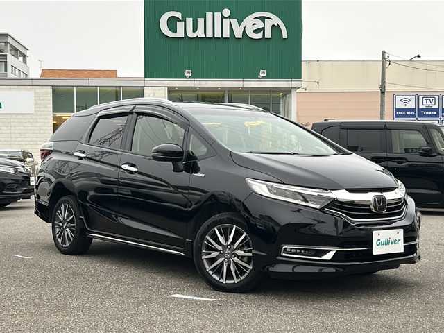 ホンダ シャトル ハイブリッド Z ホンダセンシング 石川県 2019(令1)年 4.5万km クリスタルブラックパール 冬タイヤ車載　/4WD/社外ナビ（AVIC-RL710）/【AM/FM/CD/DBVD/Bluetooth Audio/フルセグ】　/前方ドラレコ（CS-21F）　/バックカメラ　/ビルドインＥＴＣ　/前席シートヒーター　/ホンダセンシング　/・衝突軽減ブレーキ/・誤発進抑制機能/・レーンキープアシスト/・標識認識機能/・オートハイビーム/コンフォートビューパッケージ　/・ヒーテッドドアミラー/・熱線入りフロントウィンドウ