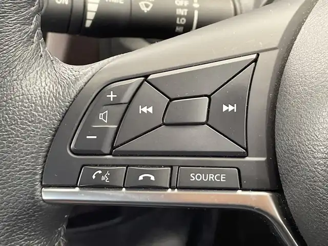 日産 ノート e－パワー メダリスト 栃木県 2018(平30)年 2.4万km ピンク 社外ナビ/（CD/DVD/ワンセグTV/Bluetooth）/バックカメラ/全方位カメラ/エマージェンシーブレーキ/車線逸脱警報/コーナーセンサー/ETC/ハーフレザーシート/禁煙車/デジタルインナーミラー/オートライト/LEDヘッドライト/横滑り防止機能/フォグランプ/スマートキー/プッシュスタート/ステアリングスイッチ/電動格納ミラー/社外アルミホイール/純正フロアマット