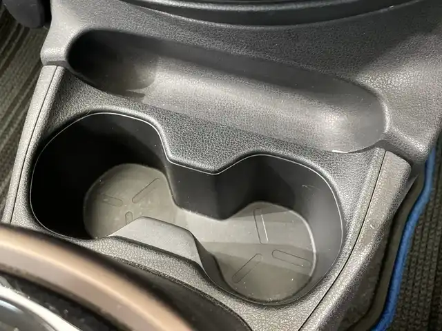 日産 ノート e－パワー メダリスト 栃木県 2018(平30)年 2.4万km ピンク 社外ナビ/（CD/DVD/ワンセグTV/Bluetooth）/バックカメラ/全方位カメラ/エマージェンシーブレーキ/車線逸脱警報/コーナーセンサー/ETC/ハーフレザーシート/禁煙車/デジタルインナーミラー/オートライト/LEDヘッドライト/横滑り防止機能/フォグランプ/スマートキー/プッシュスタート/ステアリングスイッチ/電動格納ミラー/社外アルミホイール/純正フロアマット