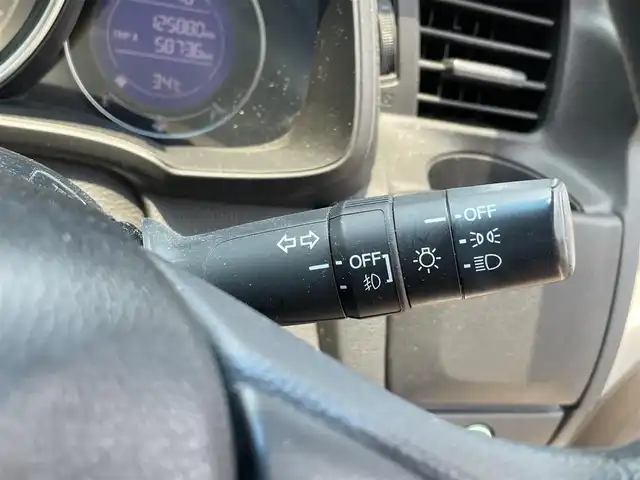 ホンダ フィット 13G Fパッケージ 大分県 2014(平26)年 12.6万km アラバスターシルバーメタリック ワンオーナー/純正メモリナビ VXM-145VSi/【ワンセグ/CD/BTオーディオ】/バックカメラ/フォグランプ/ヘッドライトレベライザー/ステアリングリモコン/チルトステアリング/運転席シートリフター/横滑り防止装置/エンジンプッシュスタート/アイドリングストップ/ウインカーミラー/リアプライバシーガラス/ドアバイザー/フロアマット/電動格納ミラー/Wエアバッグ/ABS/スマートキー×2/保証書/車両取説