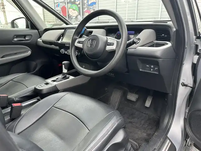 ホンダ フィット e:HEVクロスター 滋賀県 2020(令2)年 4.3万km ルナシルバーM 純正8型ナビ/CD/DVD/Bluetooth/フルセグTV/バックカメラ/ホンダセンシング/レーダークルーズコントロール/レーンキープアシスト/ETC/レザー調シートカバー/ステアリングスイッチ/前後ドラレコ/LEDヘッドライト/オートライト/前後ドラレコ/電動パーキング/ブレーキホールド/純正アルミホイール