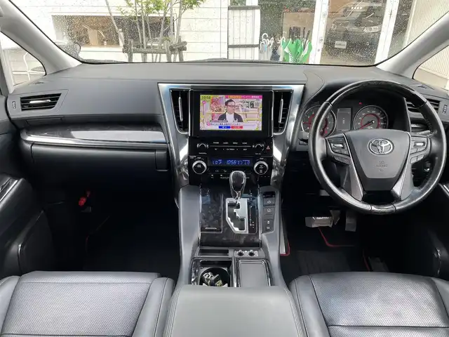 トヨタ アルファード S Cパッケージ 石川県 2020(令2)年 3.7万km ブラック 純正ディスプレイオーディオ/ナビ/フルセグTV/バックカメラ/フリップダウンモニター/LEDヘッドライト/ビルトインETC/デジタルインナーミラー/ブラインドスポットモニター/トヨタセーフティセンス/レーダークルーズ/スマートキー/プッシュスタート/電動ミラー/革シート/シートヒーター/パワーバックドア/ドライブレコーダー/保証書