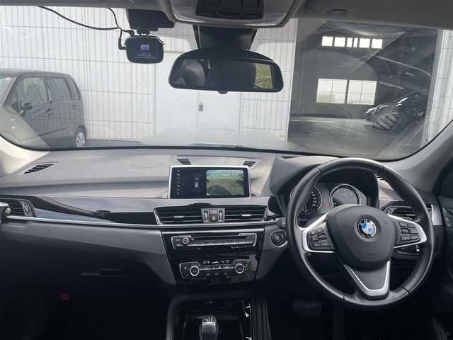 ＢＭＷ Ｘ１ xDrive 18d xライン 神奈川県 2018(平30)年 7.9万km グレイシャーシルバー HIバックカメラ/アイドリングストップ/ウィンカーミラー/クルーズコントロール/プッシュスタート/パワーバックドア/ETC/オートライト/MT付AT/シートヒーター/ルーフレール/フォグランプ/ドライブレコーダー/電動パーキング