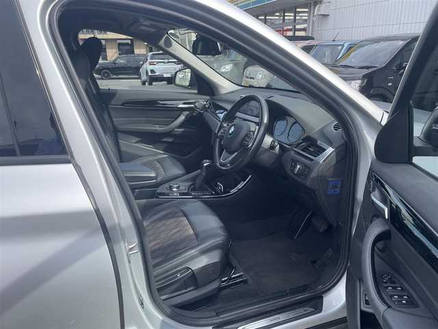 ＢＭＷ Ｘ１ xDrive 18d xライン 神奈川県 2018(平30)年 7.9万km グレイシャーシルバー HIバックカメラ/アイドリングストップ/ウィンカーミラー/クルーズコントロール/プッシュスタート/パワーバックドア/ETC/オートライト/MT付AT/シートヒーター/ルーフレール/フォグランプ/ドライブレコーダー/電動パーキング