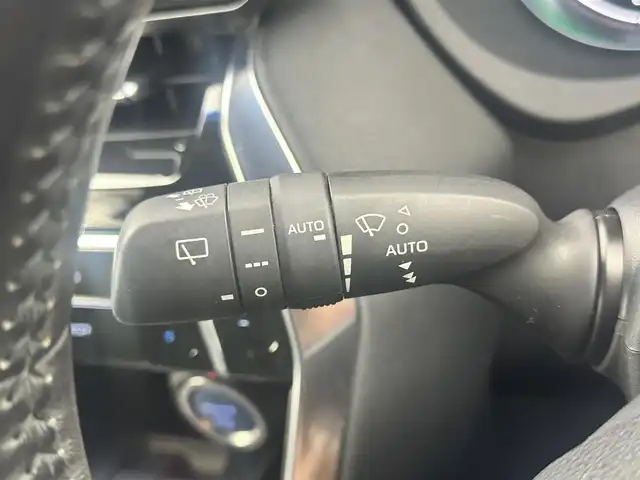 トヨタ ハリアー ハイブリッド Z レザーパッケージ 愛知県 2020(令2)年 5.7万km プレシャスブラックパール モデリスタエアロパーツセット　グランブレイズスタイル　　/　　・フロントスポイラー（LED付）/　　・サイドスカート/　　・リヤスタイリングキット/純正リアスポイラー/サイドバイザー/JBLサウンドシステム/　　・JBL専用9スピーカー/　　・JBL専用アンプ/スカッフイルミネーション/純正フロアマット（エクセレントタイプ）/純正ラゲージトレイ/HUD/ビルトインETC/純正ディスプレイオーディオ（コネクテッドナビ対応）/デジタルインナーミラー（前後方録画機能付）/ステアリングリモコン/ステアリングヒーター/ワイヤレス充電器/パノラミックビューモニター/前席パワーシート/前席ベンチレーション/パワーシート/シートメモリー/パノラマルーフ/パワーバックドア/トヨタセーフティセンス/　　・プリクラッシュセーフティ/　　・レーンディバーチャーアラート/　　・レーダークルーズコントロール/　　・オートマチックハイビーム/　　・ロードサインアシスト/LEDヘッドライト/フォグランプ/スマートキー