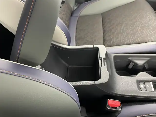 ホンダ ヴェゼル ハイブリッド e:HEV X HuNTパッケージ 埼玉県 2024(令6)年 0.5万km プラチナホワイトパール 純正ナビ/(Bluetooth/AUX/USB/CD/DVD/AM/FM)/地デジフルセグ/バックカメラ/前後ドライブレコーダー/ETC/Honda SENSING/・衝突軽減ブレーキ/・アダプティブクルーズコントロール/・先行車発進お知らせ機能/・路外逸脱抑制機能/・標識認識機能/・オートハイビーム/パドルシフト/ルーフレール/ドライブモードセレクト/ダウンヒルアシストコントロール/電子パーキングシステム/ブレーキホールド/ウィンカーミラー/フロントフォグランプ/ステアリングリモコン/純正16インチアルミホイール