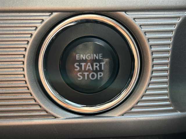 スズキ スペーシア カスタム HYBRID XS ターボ 佐賀県 2020(令2)年 5.9万km ピュアホワイトパール/ブラック2トーン デュアルセンサーブレーキサポート/リアセンサー/レーダークルーズコントロール/純正8インチSDナビ/・全方位モニター/・フルセグTV/BT/CD/DVD/両側パワースライドドア/純正15インチAW/LEDヘッドライト/オートライト/フォグランプ/ハーフレザーシート（合皮）/シートヒーター/革巻きステアリング/パドルシフト/ETC/リアサーキュレーター/リアサンシェード/リアシートテーブル/電動格納ミラー/フロアマット/ドアバイザー/エアバックW/サイド/カーテン