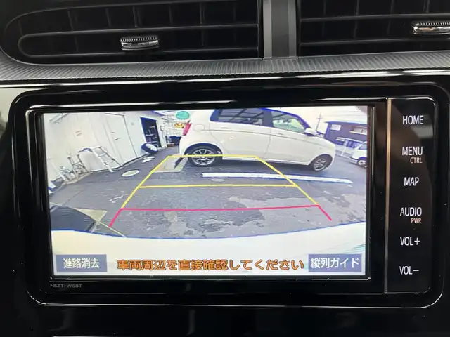 トヨタ アクア G GRスポーツ 三重県 2019(平31)年 5.4万km ホワイトパールクリスタルシャイン 純正ナビ（Bluetooth/AM/FM/DISC/地デジTV/SD）/ナビレディパッケージ/バックカメラ/ドライブレコーダー(前)/ETC/セーフティセンス（歩行者検知機能付プリクラッシュセーフティシステム/レーンディパーチャーアラート/オートマチックハイビーム）/クルーズコントロール/165/50R16タイヤ/１６インチ5本ツインスポークアルミホイール/専用サスペンション/ダークスモーク加飾LEDヘッドランプ/オートライト/専用剛性アップパーツ（スポット溶接追加/リアバンパーリインフォース）/ボディ同色サイドシルスポイラー/ボディ同色リアスポイラー/リアエアロバンパー/「ＧＲ SPORT」エンブレム（フロント/フロントフェンダー/リア）/ブラック合皮/ブランノーブコンビスポーツシート（「GR」エンブレム）/アームレスト付センターコンソールボックス/スマートエントリー/スタートシステム(「GR」ロゴ入ブラックスイッチ)/開口部4角形メッキ横バー付無塗装ハニカムメッシュフロントエアロバンパー/LEDフロントフォグランプ