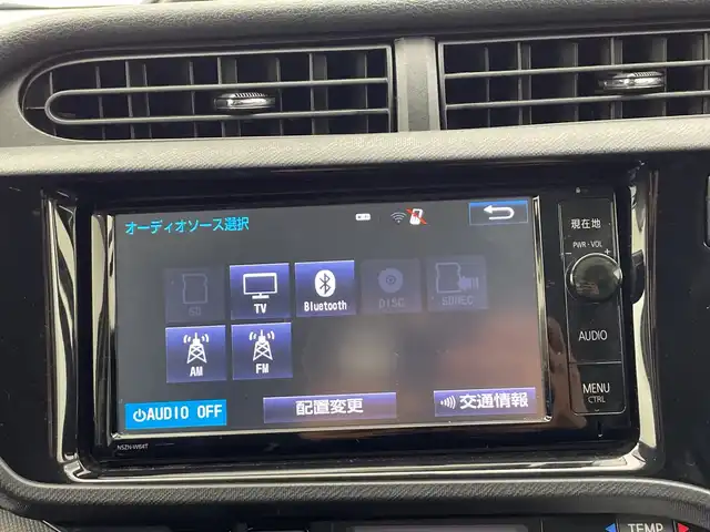 トヨタ アクア G G’s 栃木県 2015(平27)年 5.9万km ライムホワイトパールクリスタルシャイン 純正ナビ/(Bluetooth/CD/DVD/フルセグTV/MSV/SD)/ミラー型ドラレコ/バックカメラ/ETC/ハーフレザーシート/オートライト/LEDヘッドライト/横滑り防止装置/フォグランプ/スマートキー/プッシュスタート/アイドリングストップ/ステアリングスイッチ/ウィンカーミラー/電動格納ミラー/純正17インチアルミホイール/純正フロアマット/デイライト/ドアバイザー