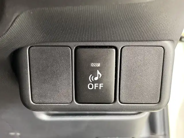 トヨタ アクア G G’s 栃木県 2015(平27)年 5.9万km ライムホワイトパールクリスタルシャイン 純正ナビ/(Bluetooth/CD/DVD/フルセグTV/MSV/SD)/ミラー型ドラレコ/バックカメラ/ETC/ハーフレザーシート/オートライト/LEDヘッドライト/横滑り防止装置/フォグランプ/スマートキー/プッシュスタート/アイドリングストップ/ステアリングスイッチ/ウィンカーミラー/電動格納ミラー/純正17インチアルミホイール/純正フロアマット/デイライト/ドアバイザー