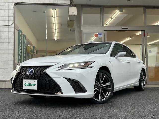 レクサス ＥＳ 300h Fスポーツ 埼玉県 2019(平31)年 4万km ホワイトノーヴァガラスフレーク メーカーナビ/【CD/DVD/フルセグ/Bluetooth】/バックカメラ/ムーンルーフ/レーダークルーズコントロール/プリクラッシュセーフティシステム/ブラインドスポットモニター/シーケンシャルターンランプ/3眼LEDヘッドライト/パワーシート/シートヒーター/エアーシート/ステアリングヒーター/ドライブレコーダー/ETC
