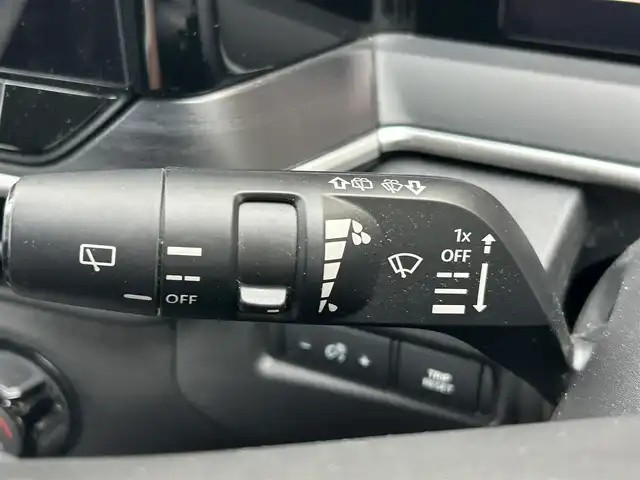 日産 ノート オーテック Xオーバー FOUR +アクティブ 埼玉県 2023(令5)年 2.3万km ピュアホワイトパール 登録時22341km/ワンオーナー/4WD/日産コネクトナビ(AM/FM/BT/フルセグTV)/B・F・S・全方位カメラ/純正ドライブレコーダー（前）/クルーズコントロール追従有/BSM/プロパイロット/前後コーナーセンサー/置くだけ充電/ビルトインETC2.0/純正フロアマット/純正ドアバイザー/ルーフレール/ＡＵＴＥＣＨ専用インテリア/専用ブラックレザレットシート/専用ブラック本革巻ステアリング/前席シートヒーター/ステアリングヒーター/ステアリングスイッチ/AUTECH16インチAW/純正ＬＥＤヘッドライト/フォグランプ/オートライト/トノカバー/横滑り防止装置/プッシュスタート/スマートキー/スペアキー1本/車両/ナビ取扱説明書/保証書