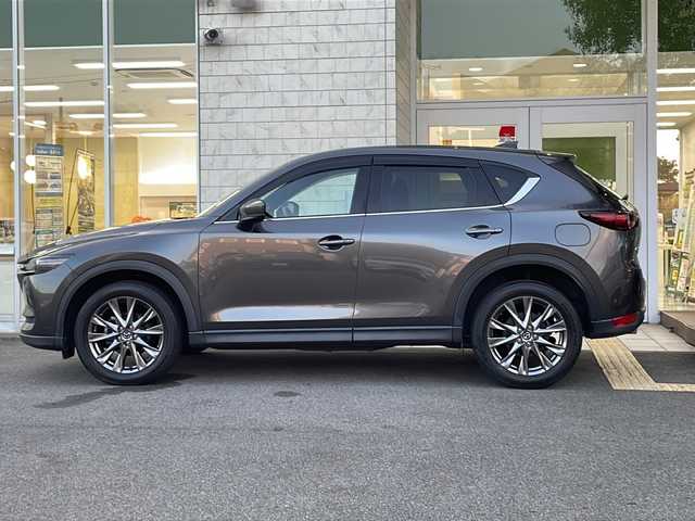 マツダ ＣＸ－５ XD エクスクルーシブモード 鳥取県 2019(令1)年 5.2万km マシーングレープレミアムM 4WD/i-ACTIVSENSE/・スマートブレーキサポート/・ブラインド・スポット・モニタリング/・車線逸脱警報システム/メーカーナビ/・フルセグ/CD/DVD/Bluetooth/全方位モニター/BOSEサウンドシステム/10スピーカー/本革シート/・シートヒーター/ベンチレーション/ハンドルヒーター/パワーリアゲート/スマートキー/プッシュスタート/ETC/アクティブドライビングディスプレイ/前後ドライブレコーダー/高輝度ダーク塗装純正19AW/LEDヘッドライト/オートライト/W&サイドエアバック/カーテンエアバック