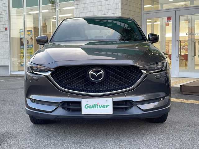 マツダ ＣＸ－５ XD エクスクルーシブモード 鳥取県 2019(令1)年 5.2万km マシーングレープレミアムM 4WD/i-ACTIVSENSE/・スマートブレーキサポート/・ブラインド・スポット・モニタリング/・車線逸脱警報システム/メーカーナビ/・フルセグ/CD/DVD/Bluetooth/全方位モニター/BOSEサウンドシステム/10スピーカー/本革シート/・シートヒーター/ベンチレーション/ハンドルヒーター/パワーリアゲート/スマートキー/プッシュスタート/ETC/アクティブドライビングディスプレイ/前後ドライブレコーダー/高輝度ダーク塗装純正19AW/LEDヘッドライト/オートライト/W&サイドエアバック/カーテンエアバック