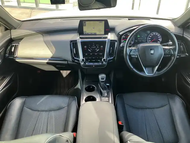 トヨタ クラウン ハイブリッド RS アドバンス Four 道南・函館 2018(平30)年 3.2万km ホワイトパールクリスタルシャイン /純正メーカーオプションナビ//フルセグTV//ドライブレコーダー前後//バックカメラ//ETC//TRDエアロ//前席ベンチレーションシート//前席シートヒーター//前席パワーシート//デジタルインナーミラー//AC100V//ステアリングヒーター//プリクラッシュセーフティ//レーダークルーズコントロール//レーンディパーチャーアラート//ブラインドスポットモニター//LEDヘッドライト//フロントフォグランプ//オートライト//スマートキー//エンジンプッシュスタート