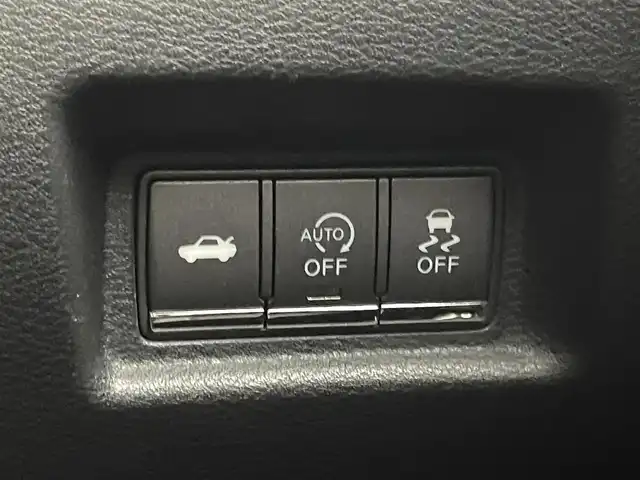 日産 スカイライン 200GT－t タイプSP 埼玉県 2015(平27)年 4.3万km ダークメタルグレー 純正ナビ　アラウンドビューモニター　ＢＯＳＥサウンド　黒レザー　ビルトインＥＴＣ　ミラー型ドライブレコーダー　シートヒーター　メモリシート　純正アルミホイール　オートライト　ＬＥＤライト　地デジＴＶ