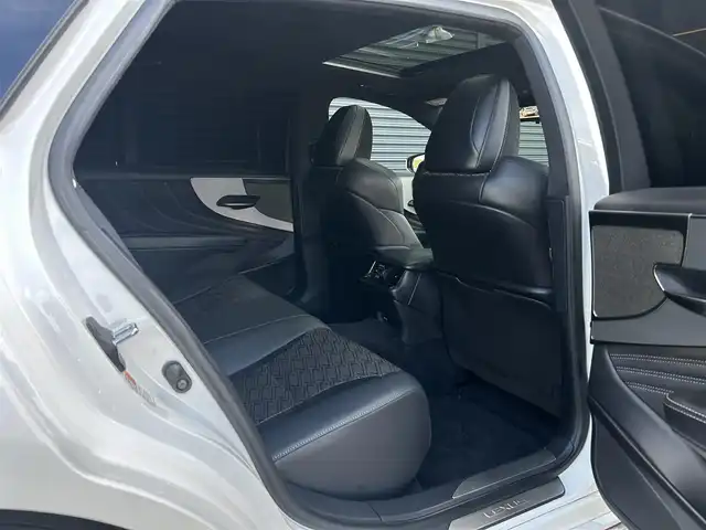 レクサス ＬＳ 500 Fスポーツ 茨城県 2018(平30)年 5.6万km ホワイトノーヴァガラスフレーク サンル-フ /マクレビ /HUD /サラウンドビューモニター /黒革 /シートヒーター /ベンチレーション /M付パワーシート /デジタルインナーミラー /レクサスSFT /ACC /LKA /BSM /RCTA /パワートランク /三眼LED /ナビ /12セグ /BT/USB/DVD /パークセンサー /ETC2.0 /禁煙車