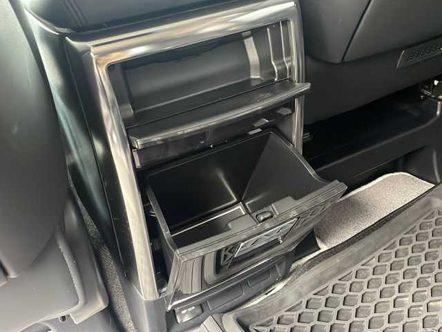 トヨタ アルファード S Cパッケージ 新潟県 2019(平31)年 5.6万km ホワイトパールクリスタルシャイン ４WD/モデリスタエアロ（フロント、リア）/ALPINE11インチナビ/（BT／AM/ FM／DVD）/バックカメラ/フルセグTV/フリップダウンモニター/ブラインドスポットモニター/衝突軽減ブレーキ/レーダークルーズコントロール/ステアリングヒーター/ステアリングスイッチ/パワーシート（運転席＋助手席）/シートヒーター（運転席＋助手席）/エアシート（運転席＋助手席）/電動リアゲート/LEDヘッドライト/フォグライト/ETC２．０/ドライブレコーダー/スペアキー/保証書/取扱説明書