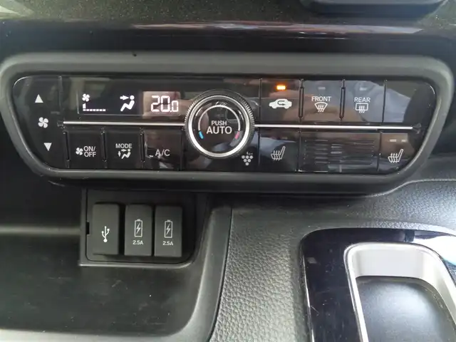 ホンダ Ｎ ＢＯＸ カスタム G L ホンダセンシング 鹿児島県 2020(令2)年 9.8万km クリスタルブラックパール ワンオーナー/車検令和9年3月まで/取説、ナビ取説、保証書あり/純正Gathersナビ(VXM-214VFi)/バックカメラ、フルセグTV、DVD/ブルートゥースオーディオ、SD音録/ホンダセンシング/レーダークルーズコントロール/前席左右シートヒーター/LEDヘッドライト/LEDフォグライト/左側パワースライドドア/ビルトインETC/サイドカーテンエアバッグ/プッシュスタート/スマートキー2個あり