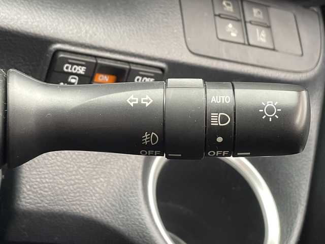 トヨタ シエンタ ハイブリッド G クエロ 千葉県 2020(令2)年 5.6万km ヴィンテージブラウンパールクリスタルシャイン 純正SDナビ/フルセグTV/Bluetooth/CD/DVD/バックカメラ/全方位カメラ/ETC/ISOFIX/ステアリングリモコン/ステアリングヒーター/ハーフレザーシート/シートヒーター/LEDヘッドライト