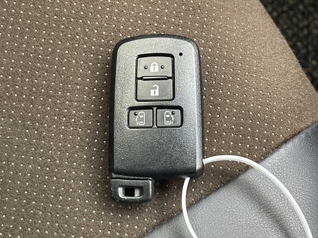 トヨタ シエンタ ハイブリッド G クエロ 千葉県 2020(令2)年 5.6万km ヴィンテージブラウンパールクリスタルシャイン 純正SDナビ/フルセグTV/Bluetooth/CD/DVD/バックカメラ/全方位カメラ/ETC/ISOFIX/ステアリングリモコン/ステアリングヒーター/ハーフレザーシート/シートヒーター/LEDヘッドライト