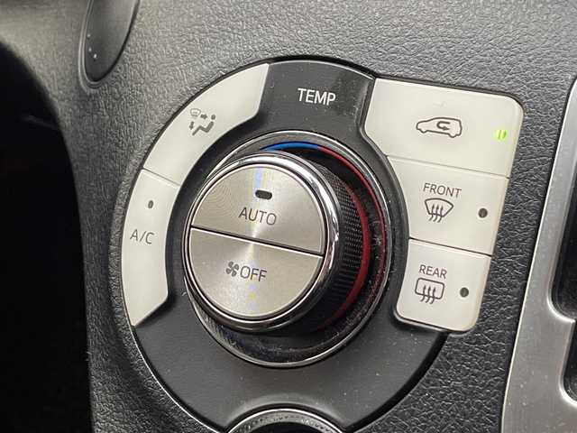 トヨタ シエンタ ハイブリッド G クエロ 千葉県 2020(令2)年 5.6万km ヴィンテージブラウンパールクリスタルシャイン 純正SDナビ/フルセグTV/Bluetooth/CD/DVD/バックカメラ/全方位カメラ/ETC/ISOFIX/ステアリングリモコン/ステアリングヒーター/ハーフレザーシート/シートヒーター/LEDヘッドライト