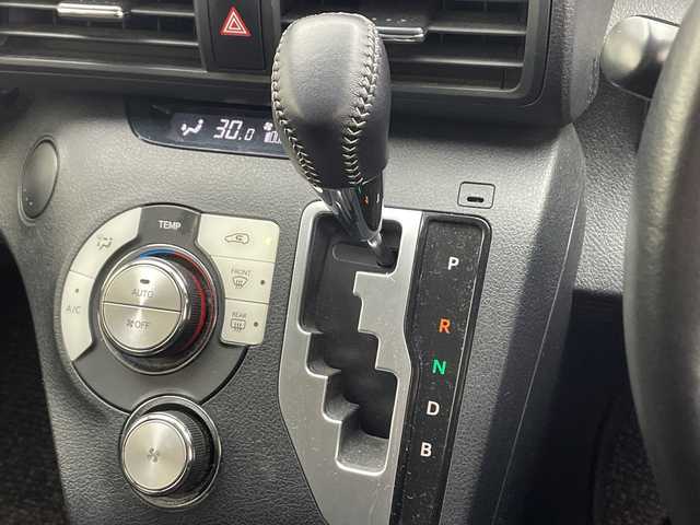 トヨタ シエンタ ハイブリッド G クエロ 千葉県 2020(令2)年 5.6万km ヴィンテージブラウンパールクリスタルシャイン 純正SDナビ/フルセグTV/Bluetooth/CD/DVD/バックカメラ/全方位カメラ/ETC/ISOFIX/ステアリングリモコン/ステアリングヒーター/ハーフレザーシート/シートヒーター/LEDヘッドライト