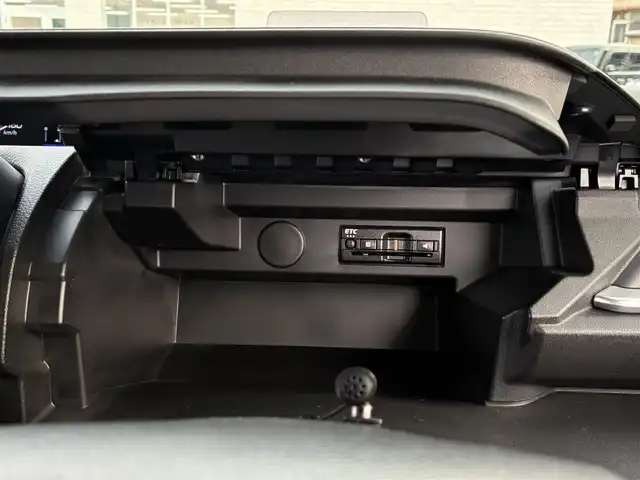 スズキ ソリオ バンディット HV MV 愛知県 2022(令4)年 0.9万km スピーディーブルーM ワンオーナー　/純正１０型ナビ　/・フルセグＴＶ　/・Ｂｌｕｅｔｏｏｔｈ　/・CD/DVD/片側パワスラ　/シートヒーター(D/N)/ヘッドアップディスプレイ　/レーダークルーズ　/車線逸脱警報　/前後ドラレコ　/純正フロアマット　/純正ＡＷ　/フォグランプ　/保証書　/取扱説明書