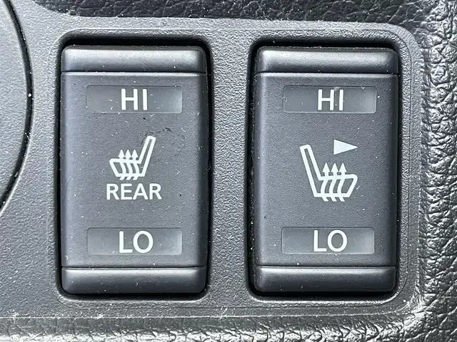 日産 エクストレイル 20Xi 滋賀県 2020(令2)年 4万km チタニウムカーキ 純正メモリナビ/・AM/FM/・CD/SD/・Bluetooth/・フルセグTV/アラウンドビューモニター/ステアリングスイッチ/革巻きステアリング/プロパイロット/エマージェンシーブレーキ/車線逸脱警報/車線逸脱抑制/後側方車両検知/移動物検知/クロストラフィックアラート/クリアランスソナー/コーナリングスタビリリティアシスト/アクティブエンジンブレーキ/追従クルーズコントロール/オーマチックハイビーム/パワーバックドア/ビルトインETC/前後ドライブレコーダー/デジタルインナーミラー/全席シートヒーター/ウェルカムライト/電動格納ミラー/純正18インチアルミホイール