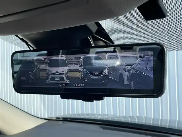 日産 エクストレイル 20Xi 滋賀県 2020(令2)年 4万km チタニウムカーキ 純正メモリナビ/・AM/FM/・CD/SD/・Bluetooth/・フルセグTV/アラウンドビューモニター/ステアリングスイッチ/革巻きステアリング/プロパイロット/エマージェンシーブレーキ/車線逸脱警報/車線逸脱抑制/後側方車両検知/移動物検知/クロストラフィックアラート/クリアランスソナー/コーナリングスタビリリティアシスト/アクティブエンジンブレーキ/追従クルーズコントロール/オーマチックハイビーム/パワーバックドア/ビルトインETC/前後ドライブレコーダー/デジタルインナーミラー/全席シートヒーター/ウェルカムライト/電動格納ミラー/純正18インチアルミホイール