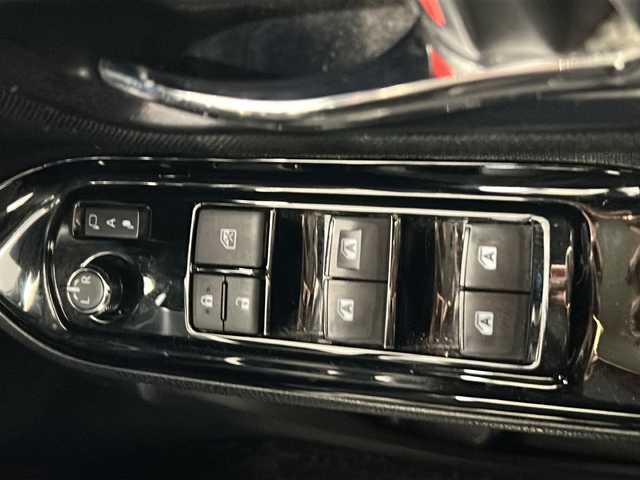 トヨタ ヴォクシー ハイブリッド ZS 煌 茨城県 2018(平30)年 9.6万km イナズマスパーキングブラックガラスフレーク ALPINEナビ（X9Z）/【フルセグTV/CD/DVD/Bluetooth】/バックカメラ/ALPINE12.8インチフリップダウンモニター/両側パワースライドドア/プリクラッシュセーフティ/レーンディパーチャーアラート/クルーズコントロール/横滑り防止装置/ドライブレコーダー/前席シートヒーター/純正16インチAW/ETC/オートハイビーム/オートライト/フォグランプ/純正フロアマット/純正ドアバイザー/ISOFIX