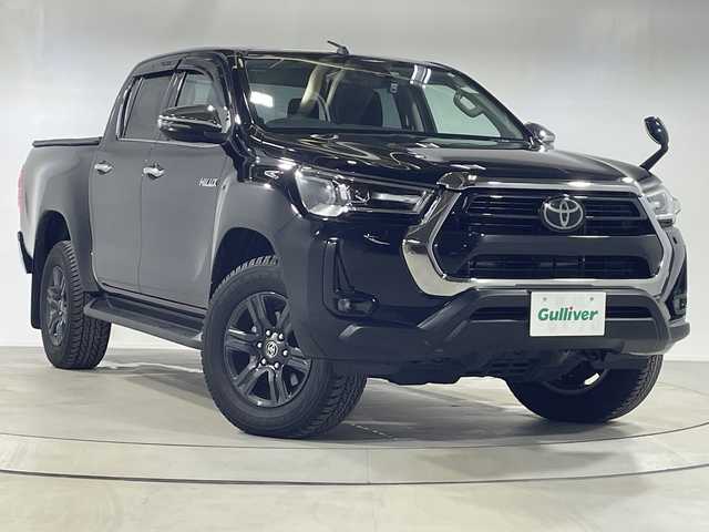 トヨタ ハイラックス Z 神奈川県 2023(令5)年 0.7万km アティチュードブラックマイカ ALPINE11インチナビ/（Bluetooth/CD/DVD/TV)/ドライブレコーダー(前後)/衝突被害軽減システム/車線逸脱警報/バックカメラ/クルーズコントロール/横滑り防止装置/ETC/アイドリングストップ/LEDヘッドライト/フォグランプ/オートライト/ウィンカーミラー/電動格納ミラー/純正17インチAW/シートリフター/プッシュスタート/スマートキー/フロアマット/プリクラッシュセーフティシステム/レーンディパーチャーアラート