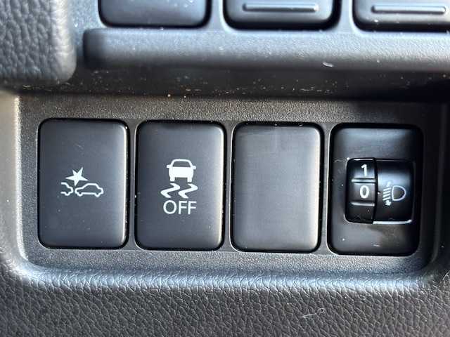 日産 デイズ ルークス X Vセレクション 宮城県 2018(平30)年 1.1万km シルキーホワイトP/シルキーローズM 登録時走行距離10978km/純正SDナビ/バックカメラ/アラウンドビューモニター/ETC/両側パワースライドドア/ドライブレコーダー/エマージェンシーブレーキ/アイドリングストップ/プッシュスタート/純正アルミホイール/スマートキー/AAC/純正フロアマット/電動格納ミラー/ドアバイザー/ハロゲン