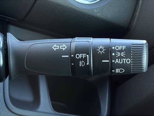 ホンダ Ｎ ＢＯＸ カスタム L 山口県 2021(令3)年 4.4万km プレミアムグラマラスブロンズP 純正ディスプレイオーディオ【WX-211C】/・ワンセグテレビ/・CD/・Bluetooth/・iPod/USB/・AM/FM/ETC/前方ドライブレコーダー/片側パワースライドドア/プッシュスタート/スマートキー/シートヒーター（運転席＋助手席）/LEDヘッドライト/オートライト/USB入力端子/USB充電端子×２/シガーソケット/ホンダセンシング/・衝突軽減ブレーキ/・先行車発進お知らせ機能/・歩行者事故低減ステアリング/・路外逸脱抑制機能/・標識認識機能/・渋滞追従機能付アダプティブクルーズコントロール/・車線維持支援システム/・オートハイビーム/・後方誤発進抑制機能、/・近距離街突軽減ブレーキ/・パーキングセンサーシステム/保証書