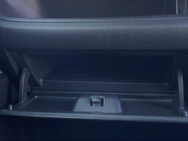 ホンダ Ｎ ＢＯＸ カスタム L 山口県 2021(令3)年 4.4万km プレミアムグラマラスブロンズP 純正ディスプレイオーディオ【WX-211C】/・ワンセグテレビ/・CD/・Bluetooth/・iPod/USB/・AM/FM/ETC/前方ドライブレコーダー/片側パワースライドドア/プッシュスタート/スマートキー/シートヒーター（運転席＋助手席）/LEDヘッドライト/オートライト/USB入力端子/USB充電端子×２/シガーソケット/ホンダセンシング/・衝突軽減ブレーキ/・先行車発進お知らせ機能/・歩行者事故低減ステアリング/・路外逸脱抑制機能/・標識認識機能/・渋滞追従機能付アダプティブクルーズコントロール/・車線維持支援システム/・オートハイビーム/・後方誤発進抑制機能、/・近距離街突軽減ブレーキ/・パーキングセンサーシステム/保証書