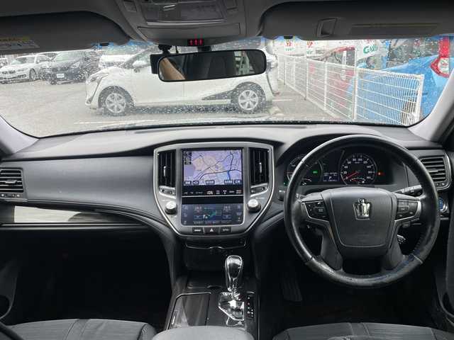 トヨタ クラウン ハイブリッド アスリートS 沖縄県 2013(平25)年 15.1万km ブラック 58号宜野湾店、成約車両の為、落札NGになります。/メーカーオプションナビ/フルセグTV/オーディオ（CD、DVD、Bluetooth、SD）/バックカメラ/ウィンカーミラー/レーダークルーズコントロール/プリクラッシュセーフティシステム/プッシュスタート/スマートキー/ETC/LEDヘッドライト/フォグライト/ステアリングスイッチ/ウィンカーミラー/運転席・助手席パワーシート/運転席メモリーシート