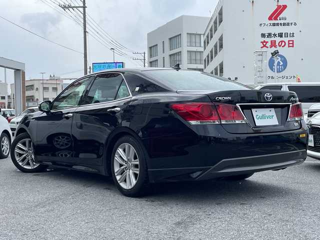 トヨタ クラウン ハイブリッド アスリートS 沖縄県 2013(平25)年 15.1万km ブラック 58号宜野湾店、成約車両の為、落札NGになります。/メーカーオプションナビ/フルセグTV/オーディオ（CD、DVD、Bluetooth、SD）/バックカメラ/ウィンカーミラー/レーダークルーズコントロール/プリクラッシュセーフティシステム/プッシュスタート/スマートキー/ETC/LEDヘッドライト/フォグライト/ステアリングスイッチ/ウィンカーミラー/運転席・助手席パワーシート/運転席メモリーシート