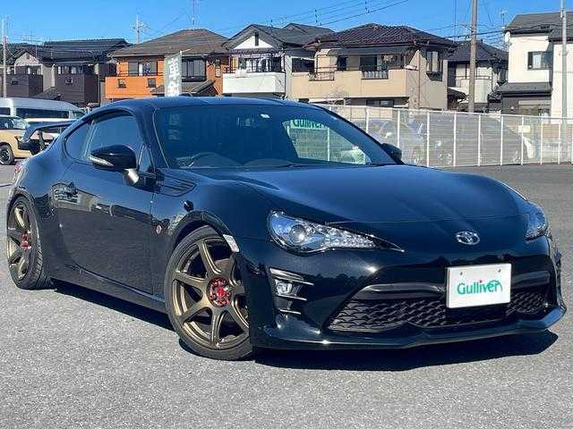 トヨタ ８６ GT 千葉県 2017(平29)年 4.2万km クリスタルブラックシリカ ワンオーナー/HKS車高調/WORKTR-7 18インチAW/GReddyコンフォートスポーツGT スラッシュver.2/SARDGTウイング/BLITZ3連メーター（水温/油温/油圧）/社外メモリナビ/フルセグTV