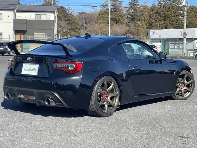 トヨタ ８６ GT 千葉県 2017(平29)年 4.2万km クリスタルブラックシリカ ワンオーナー/HKS車高調/WORKTR-7 18インチAW/GReddyコンフォートスポーツGT スラッシュver.2/SARDGTウイング/BLITZ3連メーター（水温/油温/油圧）/社外メモリナビ/フルセグTV