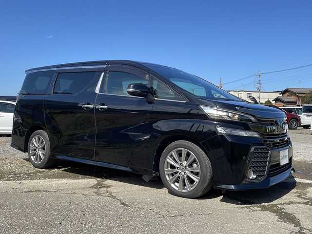 トヨタ ヴェルファイア Z Aエディション ゴールデンアイズ 千葉県 2017(平29)年 5.2万km ブラック ・ALPINE10型ナビ/・ALPINE後席モニター/・衝突被害軽減ブレーキ/・レーダークルーズコントロール/・バックカメラ/・プッシュスタートボタン/・スマートキー/・両側パワースライドドア/・パワーバックドア/・横滑り防止装置/・ビルトインETC/・フルセグTV/・社外ナビ/・LEDヘッドライト/・クリアランスソナー