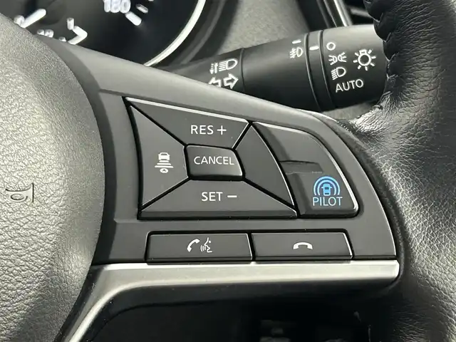 日産 エクストレイル 20Xi 福岡県 2020(令2)年 3.4万km ブリリアントホワイトパール 純正１０型ナビ　/全方位カメラ　/ＥＴＣ　/前方ドラレコ　/デジタルルームミラー　/ＡＣＣ　/コーナーセンサー　/エマージェンシーブレーキ　/レーンキープ　/ヒルディセントコントロール　/プロパイロット　/パワーバックドア