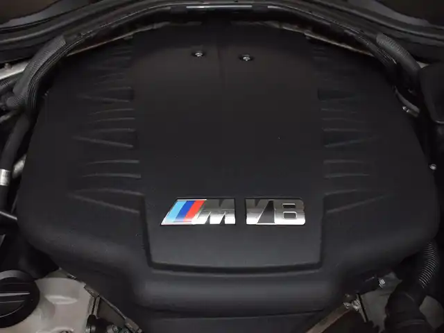 ＢＭＷ Ｍ３ セダン 東京都 2008(平20)年 10.6万km シルバーストーンⅡ F6マニュアル/純正ナビゲーション/黒レザーシート/シートヒータ・シートメモリー/前席電動シート/キセノンライト/プッシュスタート/キーレス/クルーズコントロール/BlueTooth/リアガラスシェイド/ビルシュタイン/メーカー保証書/取扱説明書/記録簿H202122232425262728293031/　　　　R23456年有/純正アルミホイール18インチ/純正フロアマット