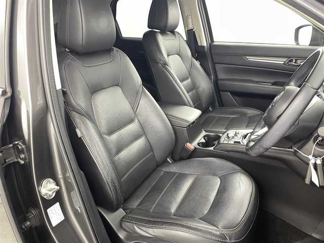 マツダ ＣＸ－５ 25S Lパッケージ 福島県 2017(平29)年 4.5万km マシーングレープレミアムM 衝突軽減ブレーキ/・車線逸脱警報装置/・コーナーセンサー/・レーダークルーズコントロール/純正ナビ/・フルセグTV/BT/CD/DVD/USB/AUX/・バックカメラ/・ETC/・ドライブレコーダー/パワーバックドア/アイドリングストップ/ヘッドアップディスプレイ/電子パーキング/・オートホールド/革巻きステアリング/・ステアリングリモコン/・ステアリングヒーター/レザーシート/・シートヒーター(運転席/助手席)/・パワーシート(運転席/助手席)/・メモリシート(運転席)/プッシュスタート/・スマートキー/・スペアキー/LEDヘッドライト/・オートライト/・フォグライト/純正フロアマット