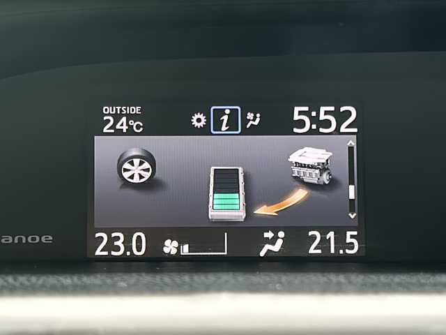 トヨタ エスクァイア ハイブリッド Gi 沖縄県 2015(平27)年 9.7万km ホワイトパールクリスタルシャイン 純正９型ナビ　/純正フリップダウンモニター　ＡＭ／ＦＭ／ＣＤ／ＤＶＤ／ＢＴ/フルセグＴＶ/バックモニター/両側パワースライドドア/クルーズコントロール　/シートヒーター/オートライト/純正１５インチＡＷ