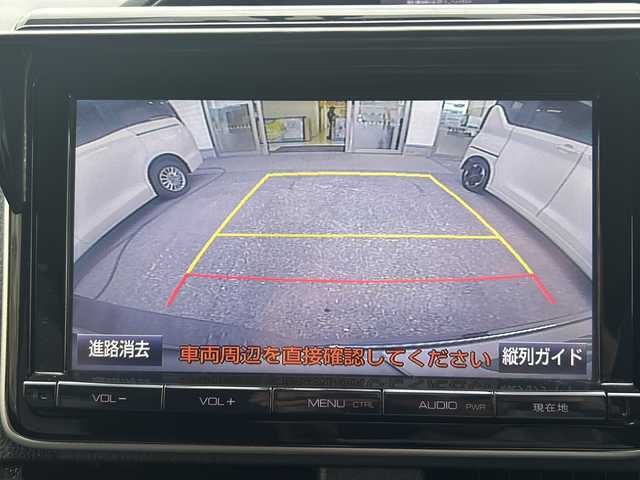 トヨタ エスクァイア ハイブリッド Gi 沖縄県 2015(平27)年 9.7万km ホワイトパールクリスタルシャイン 純正９型ナビ　/純正フリップダウンモニター　ＡＭ／ＦＭ／ＣＤ／ＤＶＤ／ＢＴ/フルセグＴＶ/バックモニター/両側パワースライドドア/クルーズコントロール　/シートヒーター/オートライト/純正１５インチＡＷ