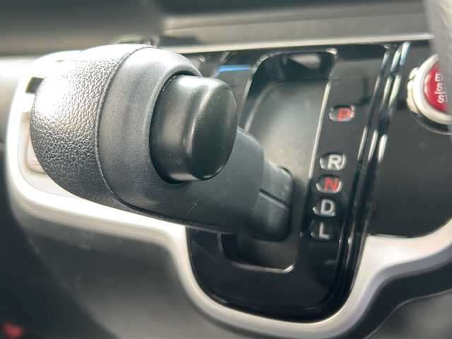 ホンダ Ｎ ＢＯＸ G Lパッケージ 神奈川県 2015(平27)年 5.1万km プレミアムホワイトパールⅡ ワンオーナー/純正ナビ（CD/USB/SD/AUX）/両側パワースライドドア/衝突被害軽減ブレーキ/横滑り防止装置/ＥＴＣ/プッシュスタート/オートライト/純正フロアマット/保証書/取扱説明書